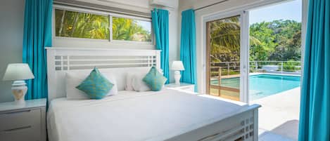 3 bedrooms, in-room safe, WiFi, bed sheets