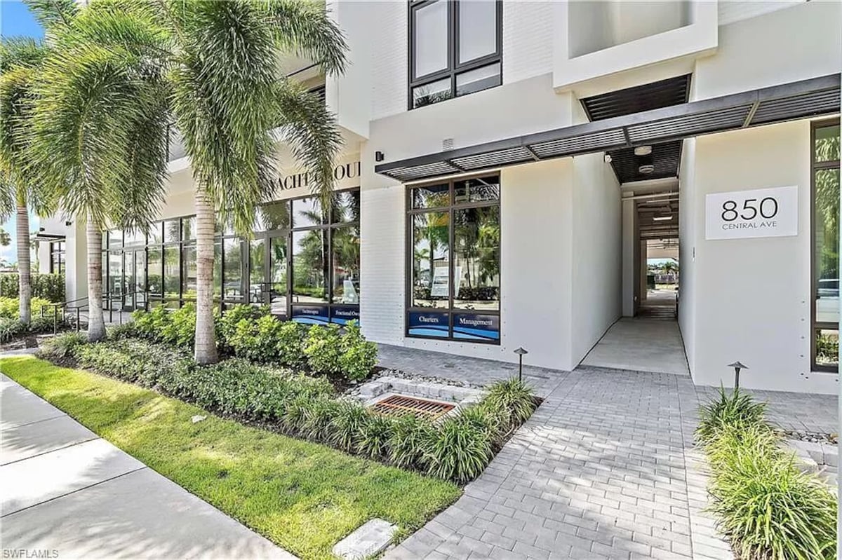 Photo 28 of Welcome to the Epitome of Modern Chic: Your Olde Naples Getaway!