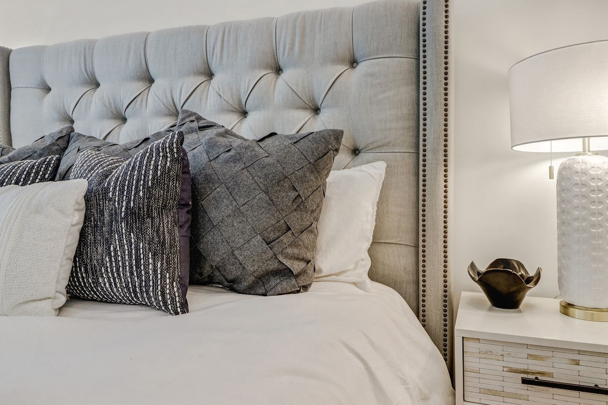 Photo 20 of Welcome to the Epitome of Modern Chic: Your Olde Naples Getaway!