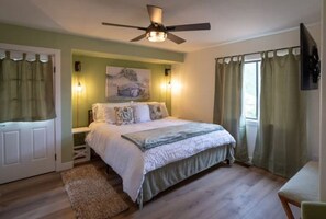 3 bedrooms, desk, free WiFi, bed sheets