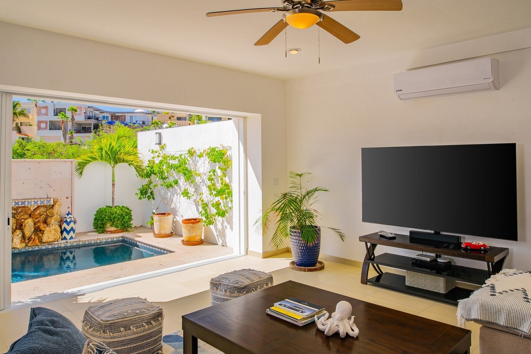 Spacious Modern Residence Minutes From Beaches And Downtown Cabo San Lucas. - Cabo San Lucas