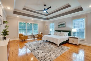 8 Schlafzimmer, Bügeleisen/Bügelbrett, Reisekinderbett, WLAN