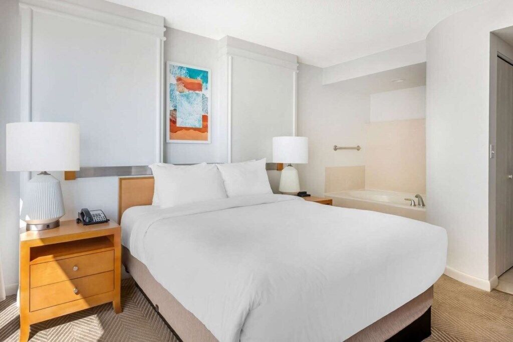 1 bedroom, in-room safe, iron/ironing board, WiFi
