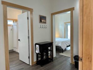 1 bedroom, desk, free WiFi, bed sheets