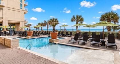 Virginia Beach | Coastal Comfort | Resort Pool & Beach Access