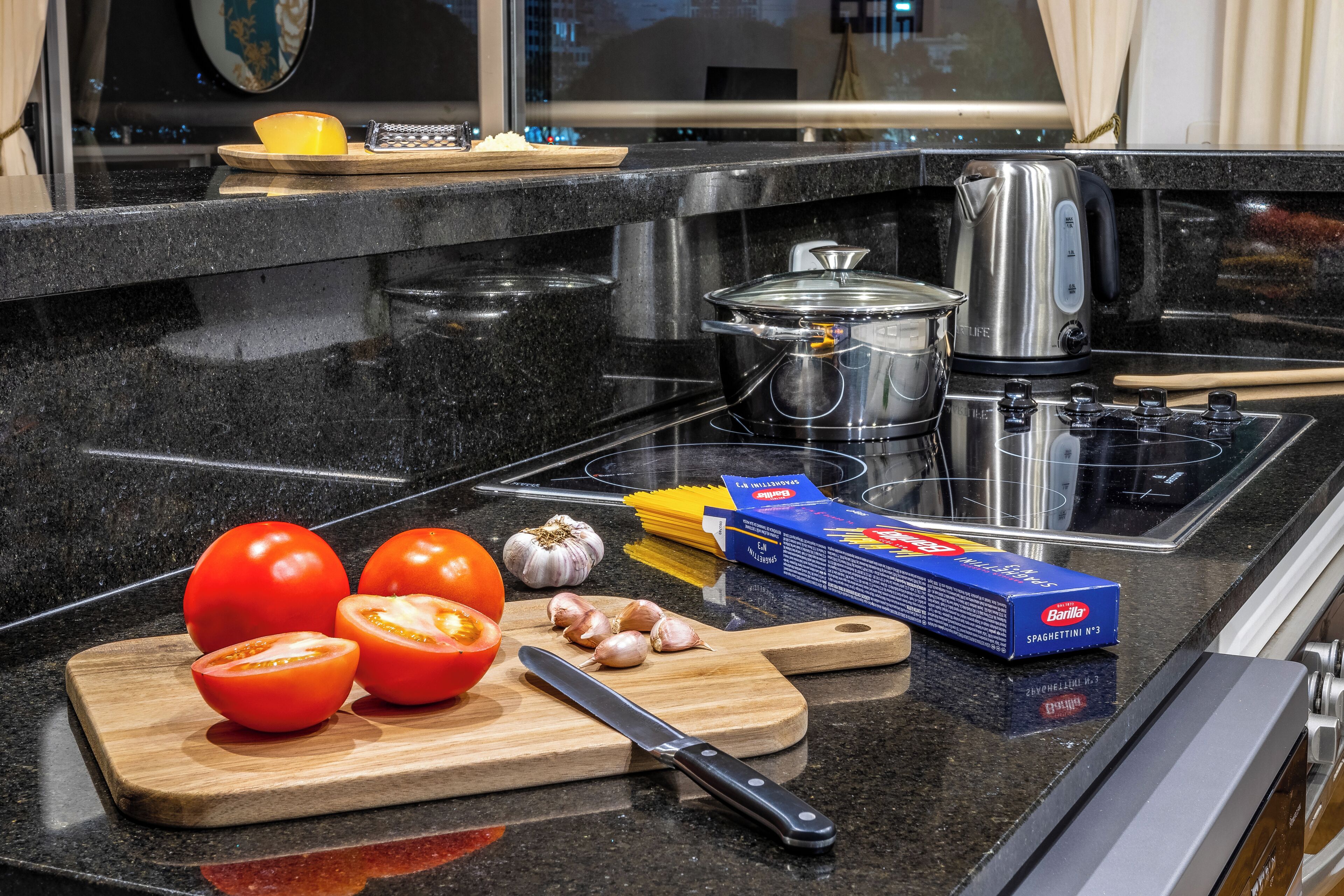 Apartment | Private kitchen | Full-size fridge, microwave, oven, stovetop
