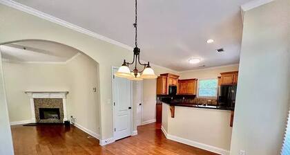 New listing for Game night luxury 2 bedroom 2 bath condo with walking to stores