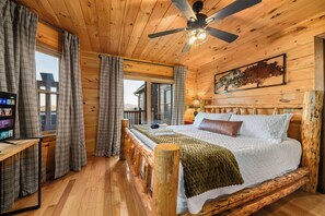 5 habitaciones, caja de seguridad en la habitación y escritorio 