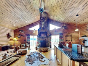 Casa (3 Bedrooms) | Servicio de la propiedad