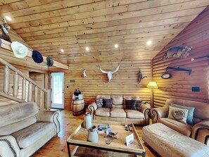 Casa (3 Bedrooms) | Servicio de la propiedad