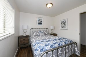 3 bedrooms, iron/ironing board, WiFi, bed sheets - 2-B The Grand County Condo (Moab)
