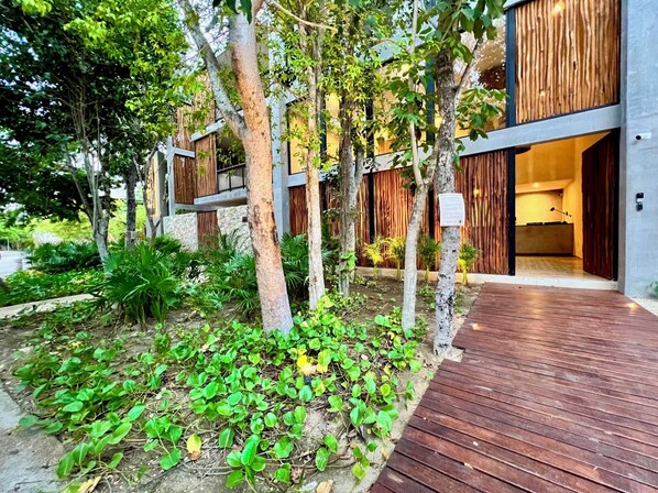 施設の敷地