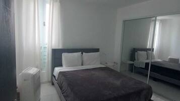 Classic Apartment | 2 bedrooms, free WiFi