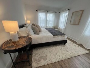 2 Schlafzimmer, Bügeleisen/Bügelbrett, WLAN, Bettwäsche