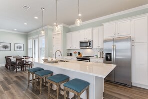 Exterior - Farfrumwerkin' With Hot Tub and Golf Cart (Miramar Beach)