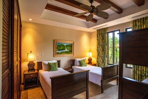 2 bedrooms, in-room safe, iron/ironing board, free WiFi