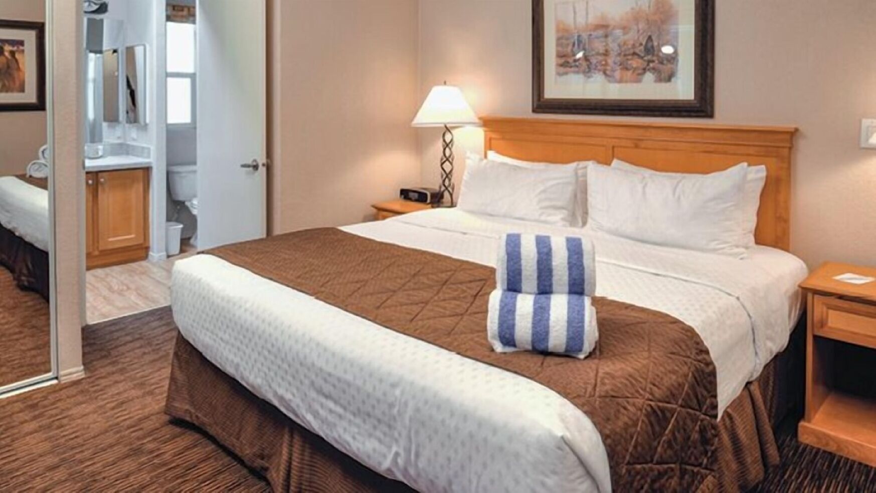 2 bedrooms, in-room safe, iron/ironing board, WiFi
