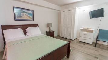 5 dormitorios, tabla de planchar con plancha, wifi gratis y ropa de cama