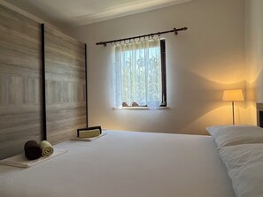 2 bedrooms, WiFi, bed sheets - Apartments Mikulic in Liznjan (Ližnjan)