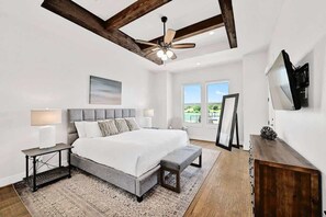 5 habitaciones, tabla de planchar con plancha, wifi y ropa de cama 