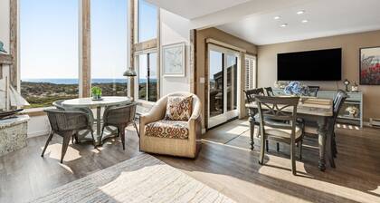 Luxury, secluded home with direct beach access, amazing views, & pool