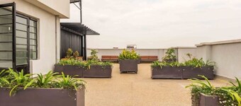 Escape to Tranquility: Modern Serviced Apartment