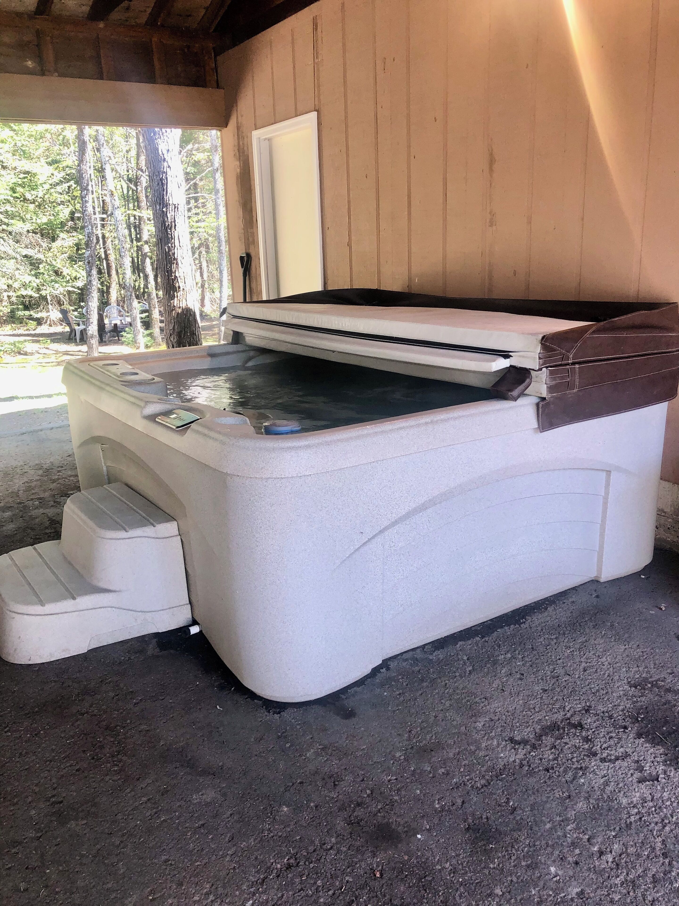 Hot Tub Gaming House