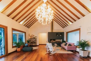 Interior - Luxury, Near Airport, 4 Bd, Fast Internet, Events
 (Rionegro)