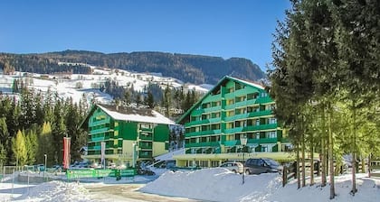 Schladming | Friends Alpine Stay | Pool + Spa | 2BR Condo
