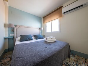 2 bedrooms, Internet, bed sheets