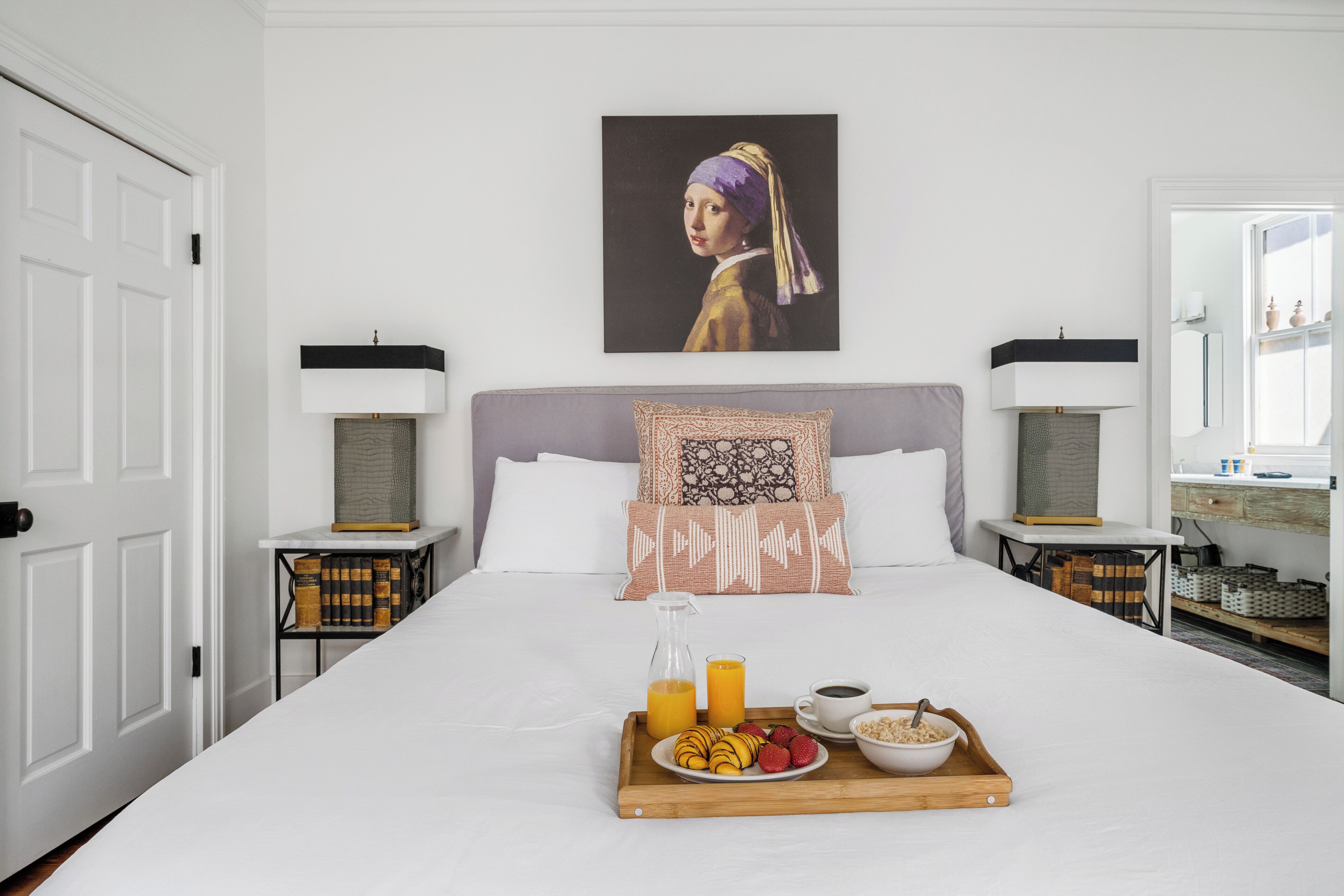 Radiant Retreat | A Cozy Haven with Eclectic Charm