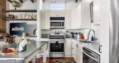 Radiant Retreat | A Cozy Haven with Eclectic Charm