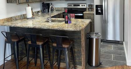 Centrally located, family friendly condominium. Only 15 min walk from Downtown.