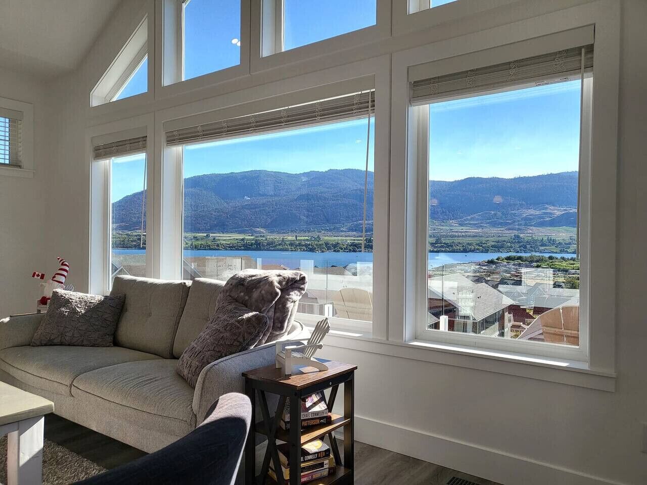 Smart TV, fireplace, offices