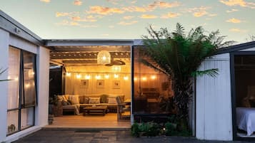 Rumah | 5 kamar tidur, setrika/meja setrika, dan internet