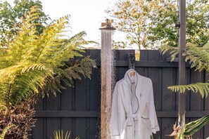 House - Sol Coastal Retreat - Outdoor Spa and Sauna (Rosebud)