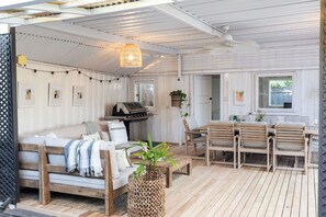 House - Sol Coastal Retreat - Outdoor Spa and Sauna (Rosebud)