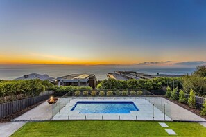 House - Clifftop Family Retreat With Views Pool (Mount Martha)