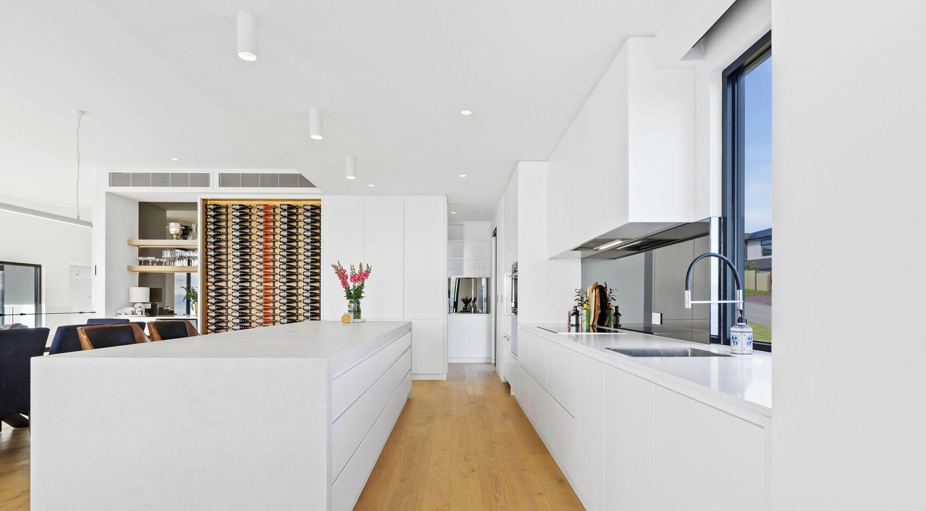 House | 7 bedrooms, desk, Internet