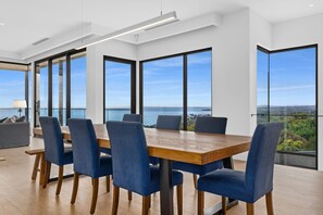 Rumah | 7 kamar tidur, meja kerja, dan internet