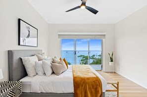 House | 5 bedrooms, desk, iron/ironing board, Internet - Clifftop Luxury With Spectacular Ocean Views (Mount Martha)