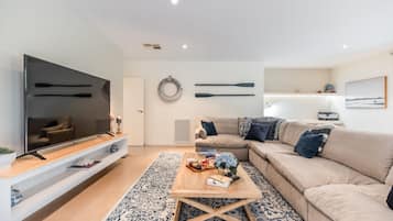 House | 5 bedrooms, Internet