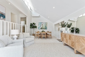 House | 3 bedrooms, desk, Internet - Clifftop Coastal Sanctuary With Panoramic Views (Mount Martha)