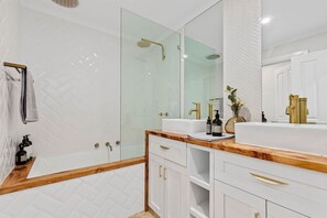 Ferienhaus, barrierefrei | 6 Schlafzimmer, Internetzugang