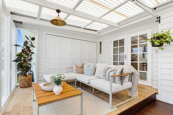 6 bedrooms, Internet - Sol Yarra Valley Barrel Sauna Spa Urban List (Yarra Glen)