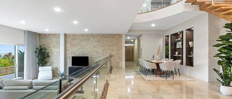 House | 4 bedrooms, Internet