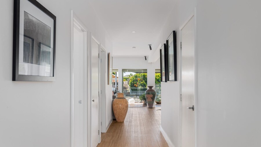 Modern Waterfront Retreat Private Pool Dock