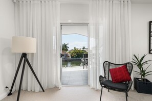 House, Accessible | 3 bedrooms, Internet - Modern Waterfront Retreat Private Pool Dock (Gold Coast)