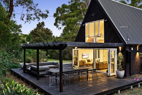 The Coast Country Cottage