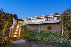 House | 3 bedrooms, Internet - The Peak of Mt Martha World Class Views (Mount Martha)